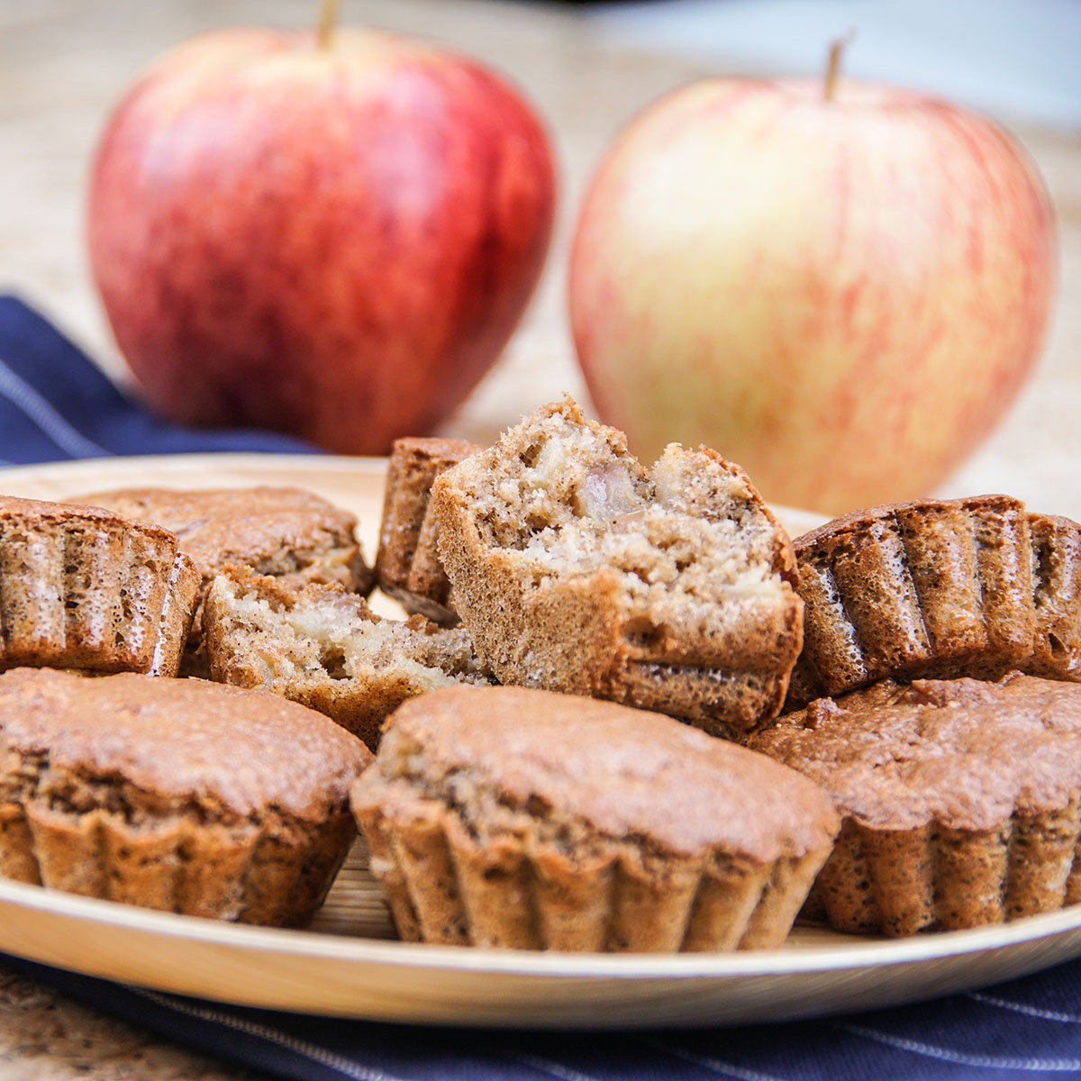 Muffins fit de maçã e aveia.