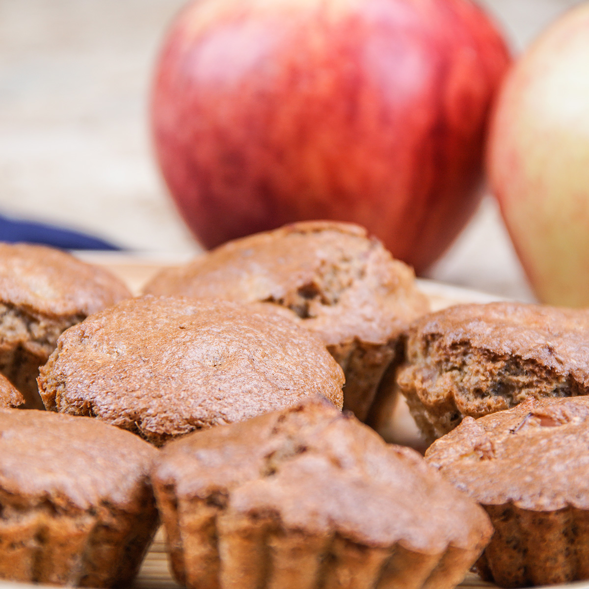 Muffins fit de maçã e aveia.